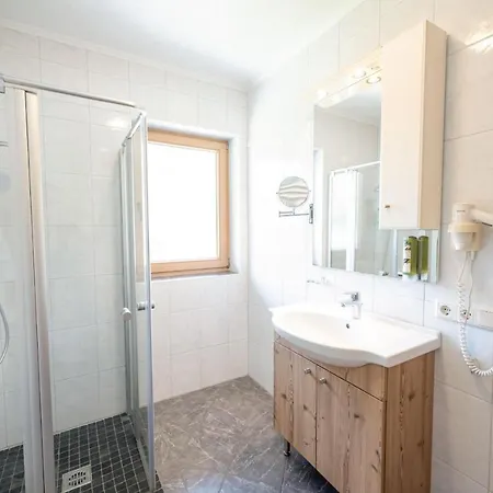 Haus Schwarzenberg * ستمربرغ