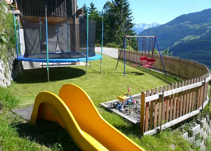 Haus Schwarzenberg * ستمربرغ